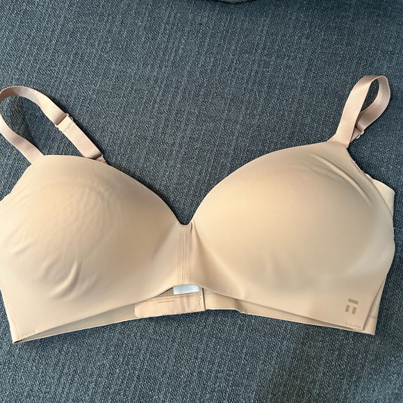 Tommy John Comfort Smoothing Seamless Nude Bra - Picture 6 of 6